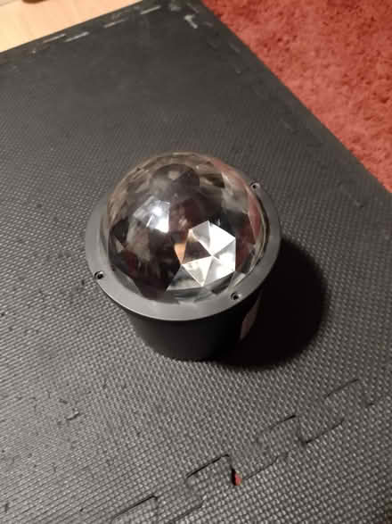 Photo of free RGB disco light, battery powered (Montpelier BS6) #1