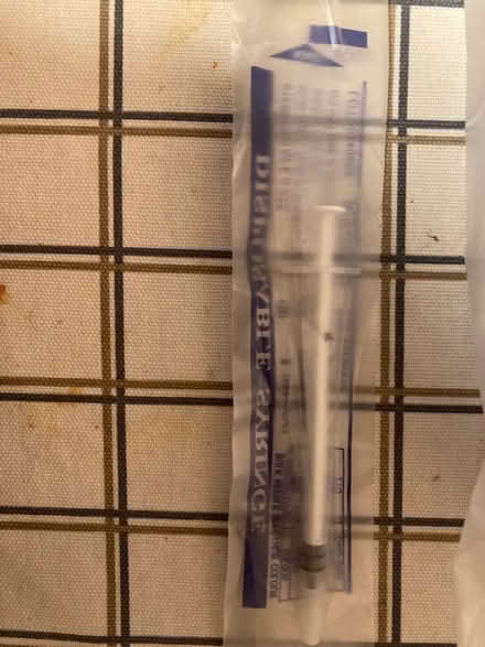 Photo of free 1ml syringes for colostrum harvesting / plant watering (Knowle BS4) #1