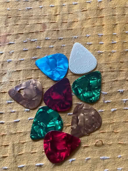 Photo of free Guitar Picks (CR8) #1