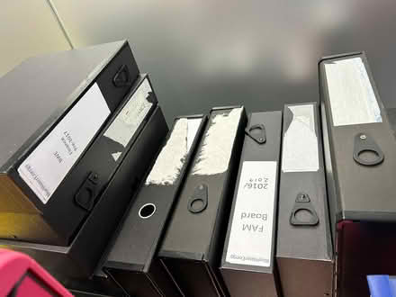 Photo of free 7 x box archive folders (w2 2es) #1