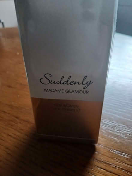 Photo of free Perfume (Walkley S6) #2