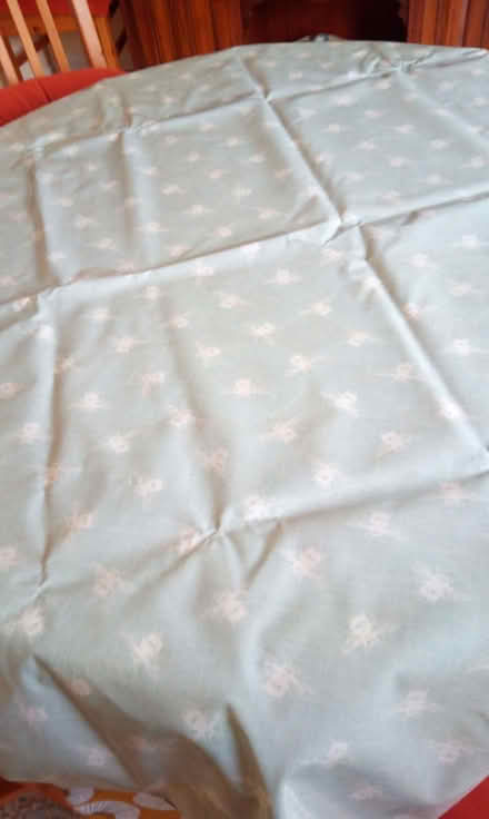 Photo of free Wipe clean tablecloth (Leominster HR6) #1