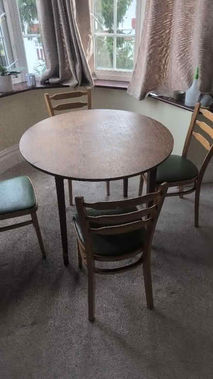 Photo of free Round dining table with 4 chairs (Wimbledon Village SW19) #1