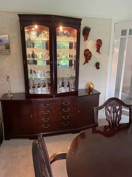 Photo of free A complete dining room . (Caldy CH48) #1