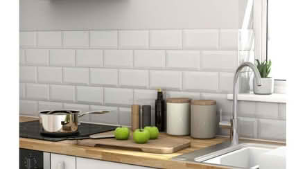 Photo of White subway tiles (Strawberry Hill TW2) #1