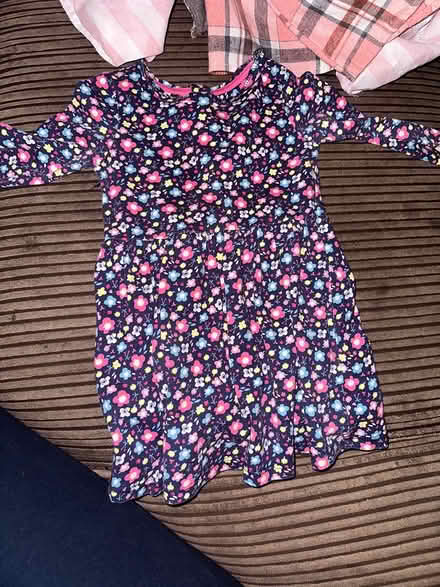 Photo of free Girl clothes haul (Leyton E10) #1