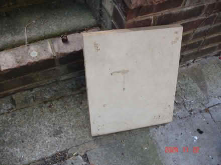 Photo of free Squarish bit of worktop (Lamorbey DA15) #1