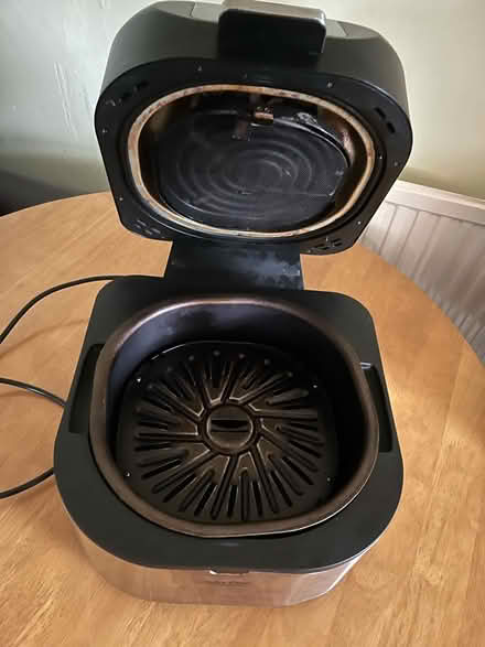 Photo of free Salter air fryer (Newstead ST3 area) #2