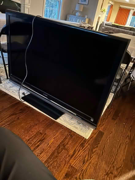 Photo of free Sony TV (Glenview IL) #2