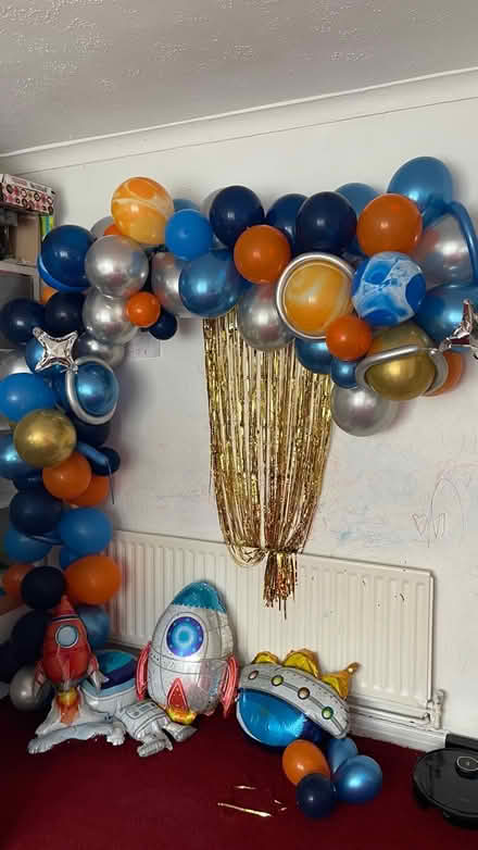 Photo of free Balloon arch (L14 Dovecot) #1
