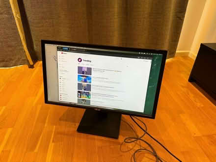 Photo of free ASUS 28" widescreen 4k LCD Monitor (PB287) (Millwall E14) #1