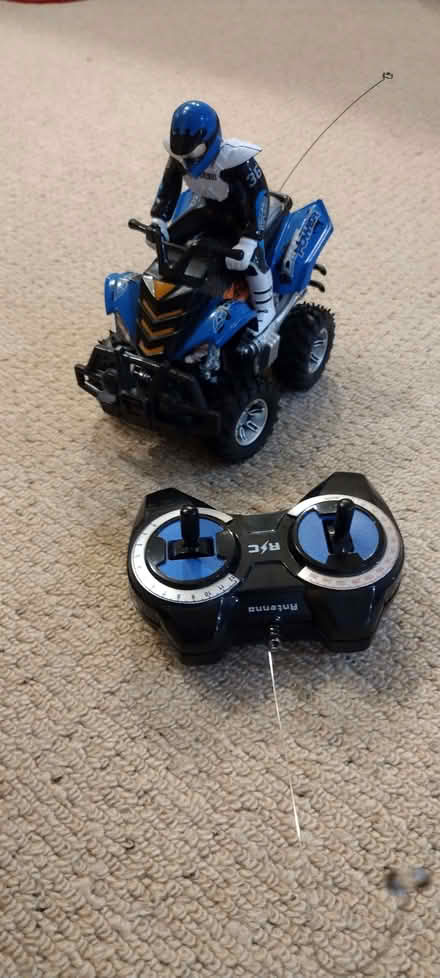 Photo of free Radio control toy quad bike (The Sands DH1) #1