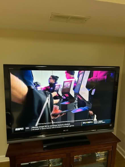 Photo of free Sony TV (Glenview IL) #1