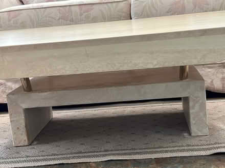 Photo of free Marble coffee table (Layer-de-la-Haye CO2) #4