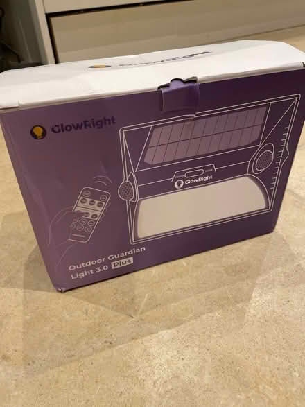 Photo of free Outside light (HP10 Penn) #1