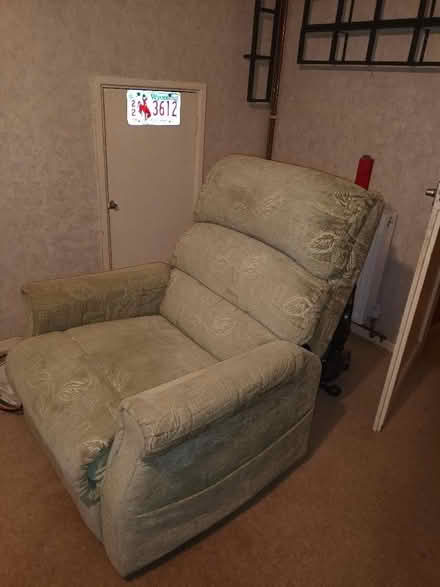 Photo of free electric rising chair (Bradbourne Lakes TN13) #1