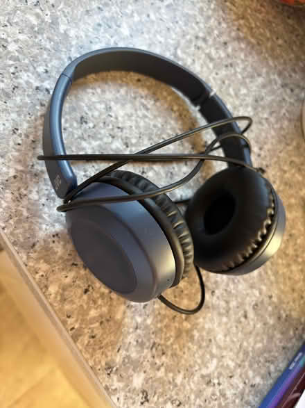 Photo of free Headphones (AB32) #1