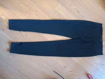 Photo of free Thought bamboo leggings (Stroud GL5) #2
