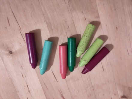 Photo of free Crayons (The Inch EH16) #1