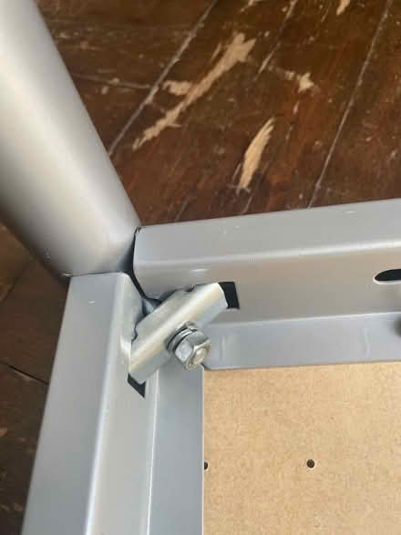 Photo of free Small desk (Crouch End N8) #3