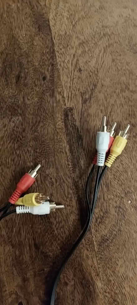 Photo of free 1m RCA cable (Westbourne Park W11) #1