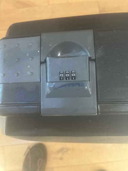 Photo of free Large suit case (Ryton NE40) #4