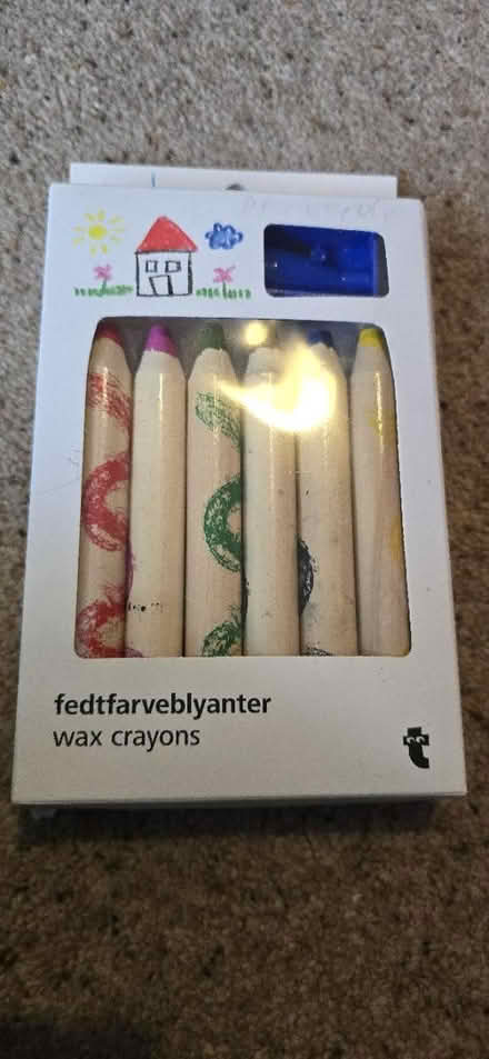 Photo of free Wax crayons (Hook roundabout KT9) #1