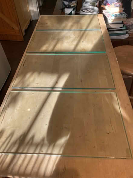Photo of free 4 glass shelves (Newbury RG19) #1
