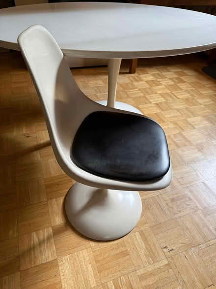 Photo of free 60s oval table and 4 chairs (Lower Haight) #2