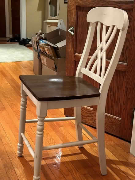 Photo of free Cabinet High Bar Stools (Wyynewood pa) #1
