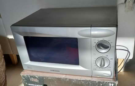 Photo of free Samsung Microwave 800W (Sarisbury Green) #1