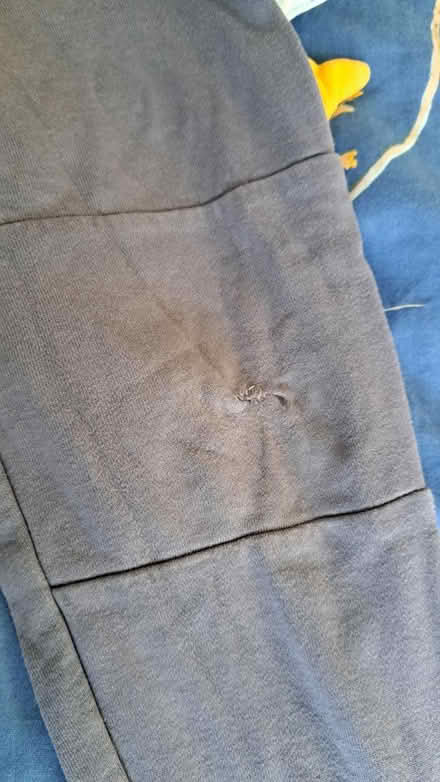 Photo of free M&S kids joggers 5-6 years (Hornsey N8) #2