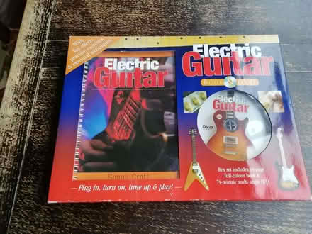 Photo of free Guitar tutorial book and DVD set by Simon Croft (Cofton Hackett B45) #1