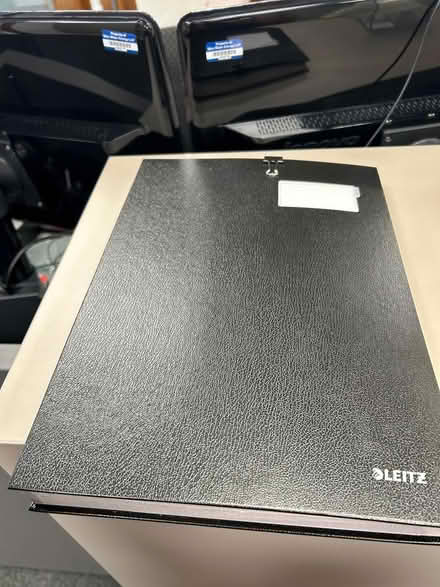 Photo of free Art/ Picture display folder (w2 2es) #1