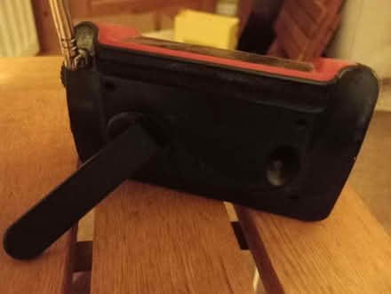 Photo of free Wind up radio (Castle MK40) #4