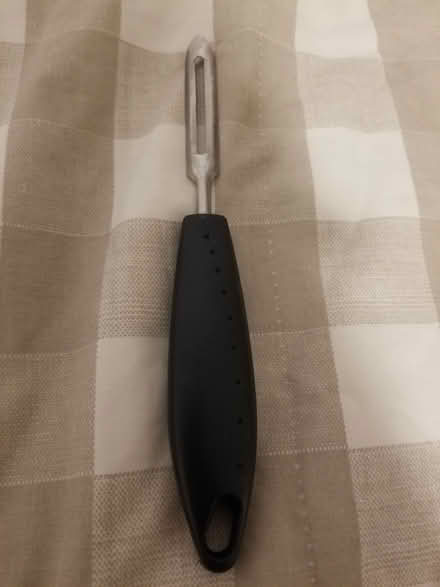Photo of free Gently used - peeler (Hell's Kitchen/Midtown West) #1