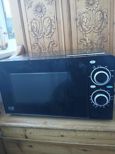 Photo of free Microwave 700w (Eston TS6) #1