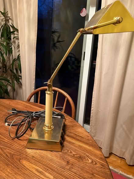 Photo of free Vintage banker’s lamp (Elmvale Acres) #3
