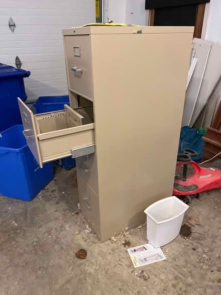 Photo of free Four drawer filing cabinet (Upper Silver Spring) #2