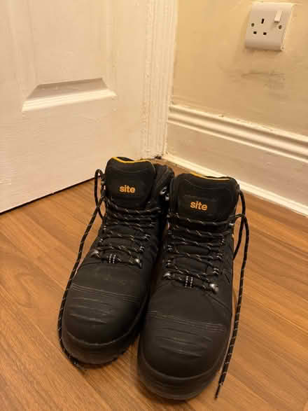 Photo of free Work boots (Gateshead NE8) #2