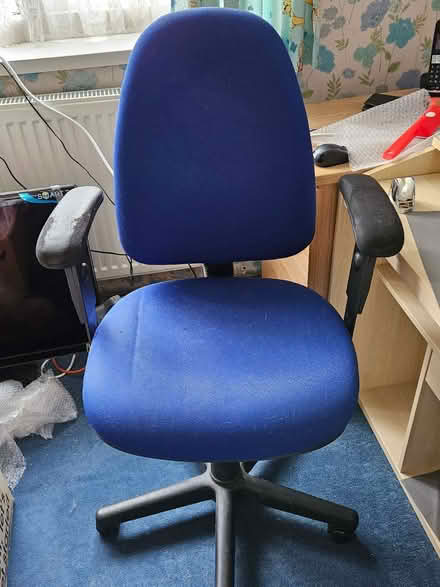 Photo of free Office chair (Welling DA7) #1