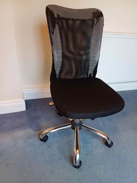 Photo of free Swivel office / computer chair (Heworth. YO31) #1