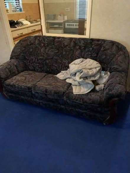Photo of free 3 piece suite sofa and arm chairs (Swanley BR8) #1