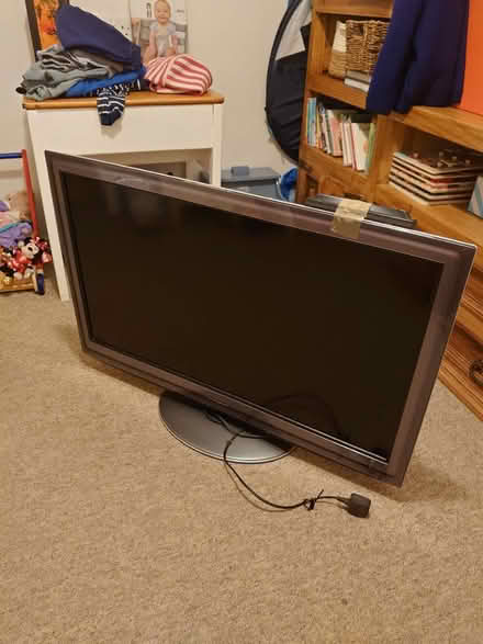 Photo of free Flat screen Panasonic TV (Warden Hill) #1