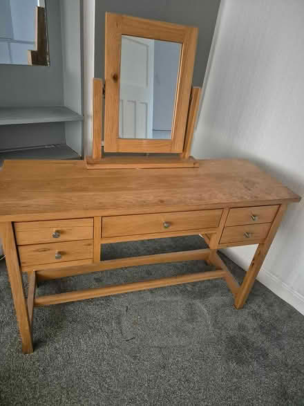 Photo of free Dressing table with mirror (Swinton M27) #3