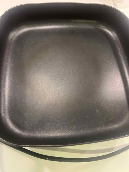 Photo of free Electric wok/frying pan (CB4) #3