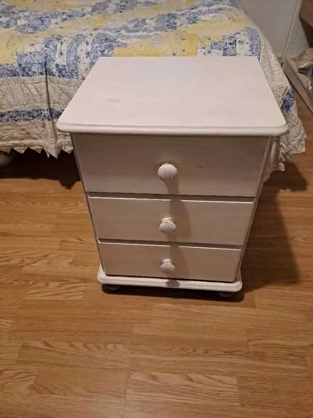 Photo of free Bedside table (Isleworth TW7) #1