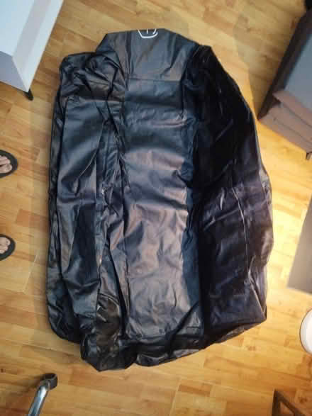 Photo of free strong huge car zip bag (N4) #1