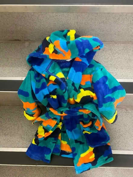 Photo of free Toddler clothes age 2-3 (Hammersmith) #2