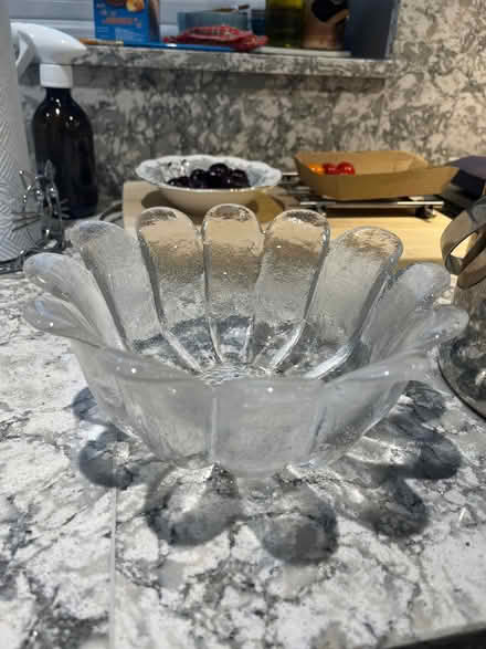 Photo of free Daisy shaped glass salad bowl (Wokingham RG40) #1
